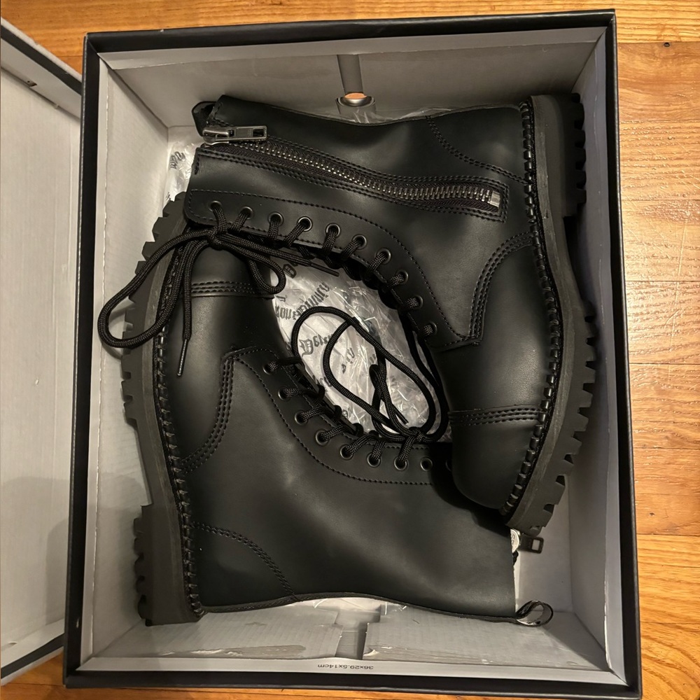 Demonia Riot-10 Boots